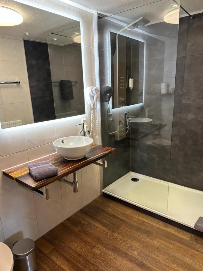 Hotel Pension Berghaus Sieben Bad Laasphe Bagian luar foto